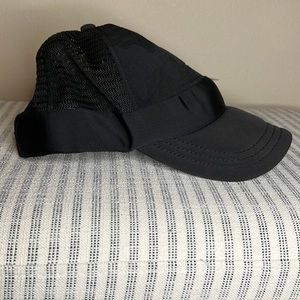 Lululemon mesh cap